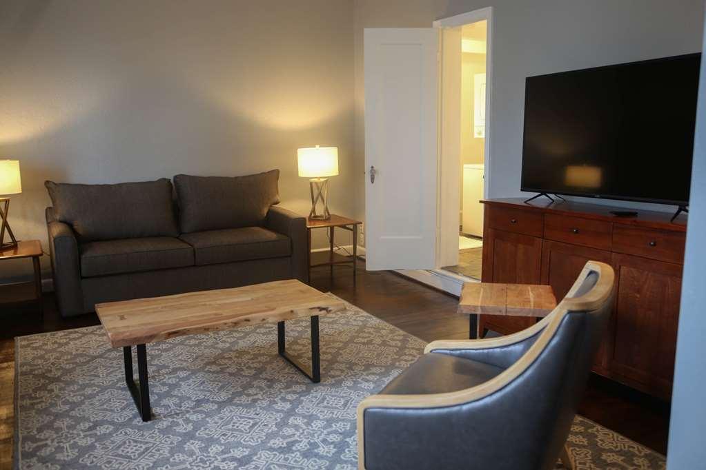 The Sayre Mansion Bed & Breakfast 3*