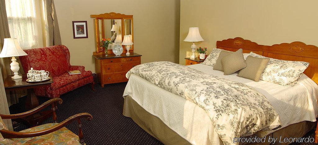 The Sayre Mansion Bed & Breakfast